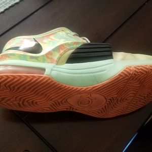 Nike Shoes - KD 7 Easter Nike Shoes - KD 7 Easter